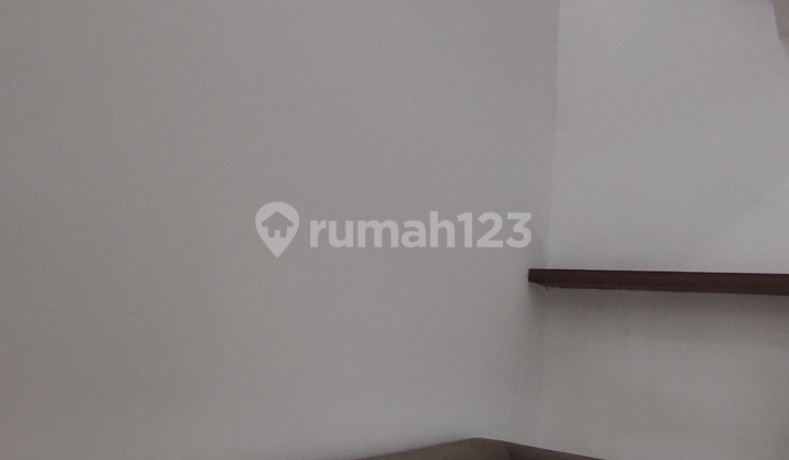 Jual Cepat Rumah Terawat harga Miring di Cluster Ivory - Lippo Cikarang 8