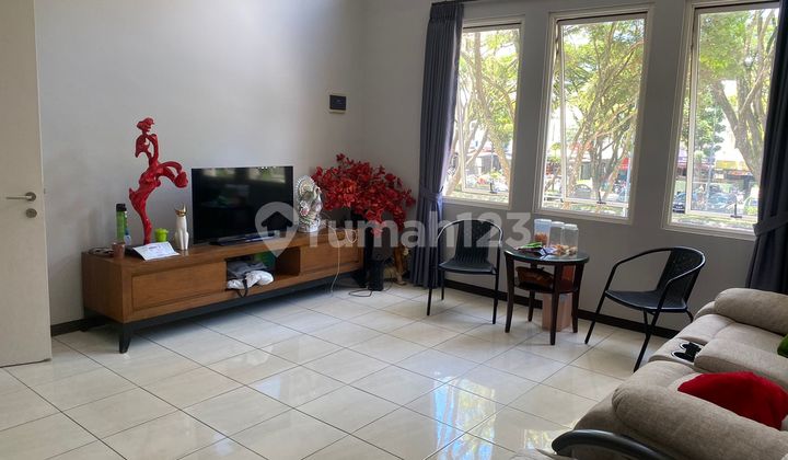 Rare find! Commercial building for sale on the main road of BTD - Kota Baru Parahyangan