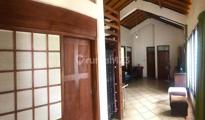 Rumah Minimalis gaya Tropical lokasi strategis di Cigadung, Bandung 2