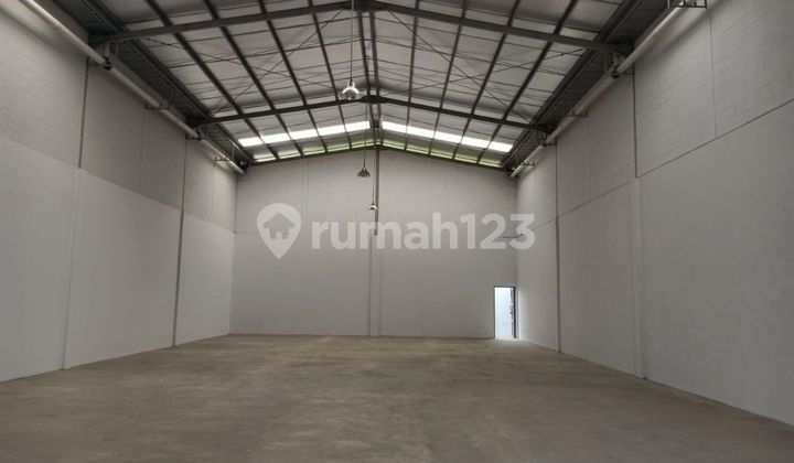 Gudang baru aman nyaman bebas banjir di Komplek Pergudangan hanya 15 menit dari Tol Padalarang 2