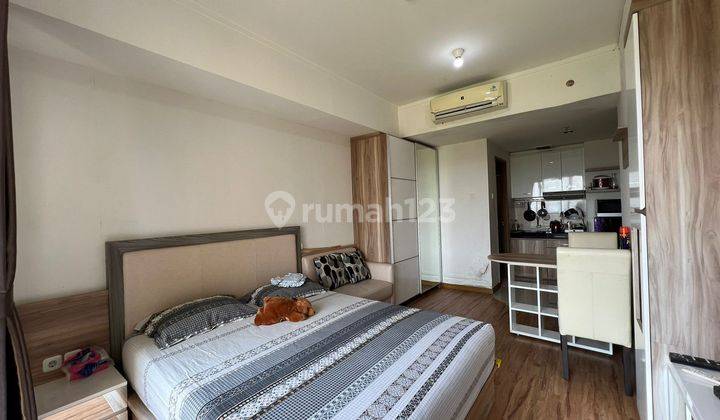 Cepat Apartemen Full Furnished Lux Tinggal Bawa Koper di Oasis Apartement Lippo Cikarang