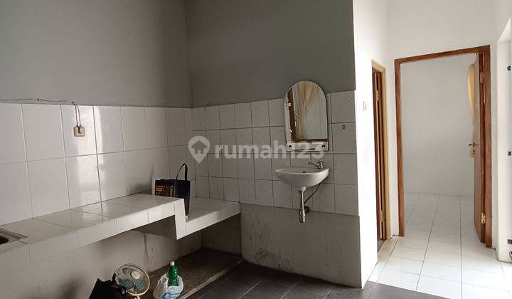 Rumah minimalis dengan Pencahayaan dan Ventilasi udara serta taman hijau cocok untuk orangtua 2