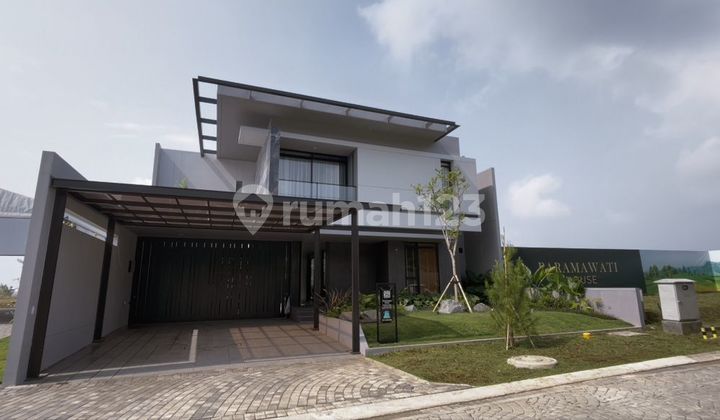 Rumah Modern Lux dengan Desain Cantik di Kota Baru Parahyangan dikelilingi Golf View yang Indah