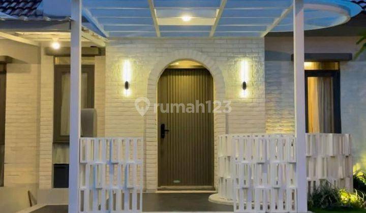 Turun Harga Ratusan Juta! Rumah Full Furnished tinggal bawa Koper desain cantik di Kota Baru Parahyangan 2