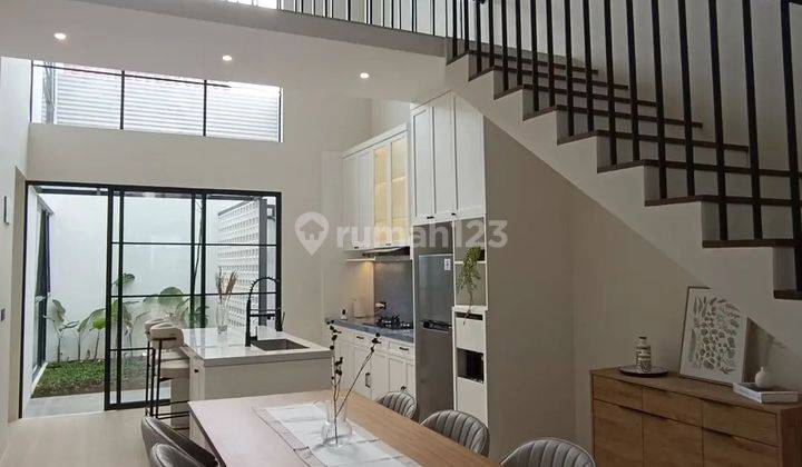 Jarang ada! Rumah Full Furnished tinggal bawa Koper di Tatar Mayang Sunda - Kota Baru Parahyangan 1