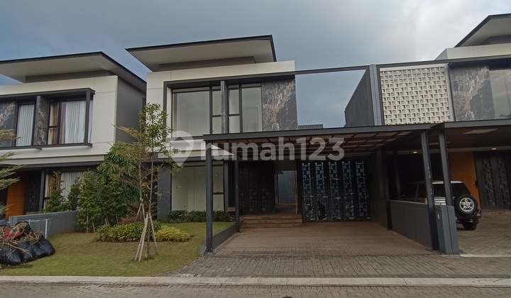 Listing Eksklusif Rumah Mewah Nayapati Kota Baru Parahyangan Cocok Dijadikan Rumah Kantor Ataupun Villa Air Bnb