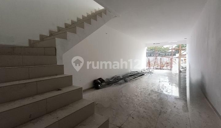 Barang Langka! Ga Ada Bandingan Nya - Ruko Di Mainroad Pungkur Hanya Selangkah Ke Alun Alun Kota Bandung