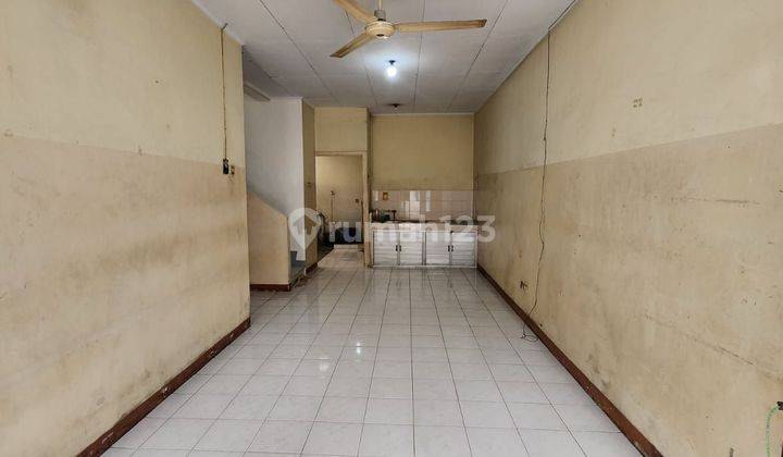 Rumah murah 2 lantai di taman palem cengkareng Jakarta barat 2