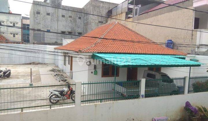 Rumah Terawat Hitung Tanah Di Jalan Duku Mangga Besar Kota Jakarta Pusat 1