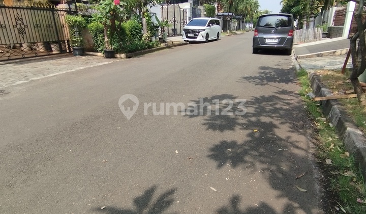 Well-Maintained House in Permata Buana Puri Indah Complex, Kembangan, West Jakarta 2