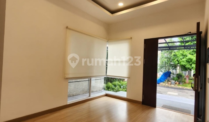 Rumah Baru Minimalis 3 Lantai di Sutera Onyx Alam Sutera Tangerang Banten