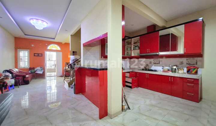 Rumah 3 Lantai Di City Resort Taman Palem Cengkareng Jakarta Barat