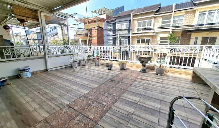 Rumah Terawat 2,5 Lantai Di Komplek Park Residence Kalideres Cengkareng Jakarta Barat 1