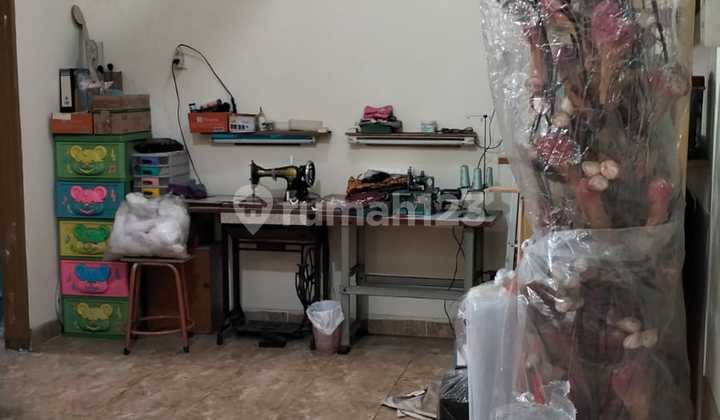 Siap Huni Rumah 1 1/2 Lantai bisa Nego dengan Fasilitas Oke dan Lokasi Strategis Siap Huni Rumah 1 1/2 Lantai bisa Nego dengan Fasilitas Oke dan Lokasi Strategis