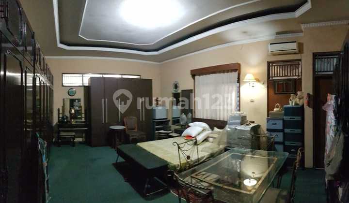 2 lantai Tebet Timur Raya surat lengkap garasi 3+1 mobil 2 lantai Tebet Timur Raya surat lengkap garasi 3+1 mobil