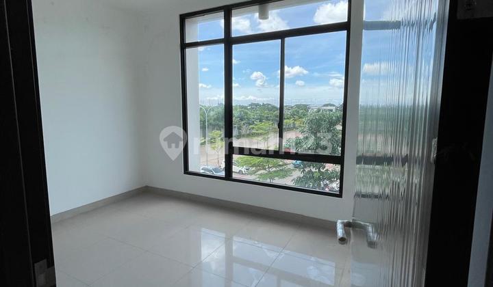 BU Nego Sampai Deal Rumah Konsep Condo Bergaya Classic Eropa Strategis di Green Royal Jakarta Barat 2