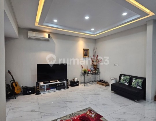 Rumah Cantik Di Greenlake City Cluster Amerika Latin Boulevard 2