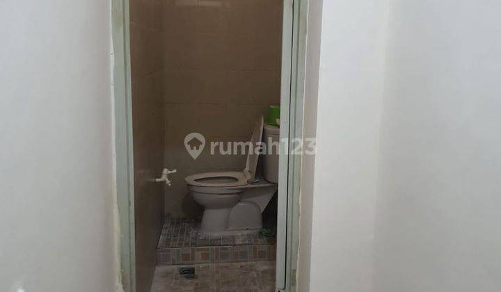 Rumah 2 Lantai di Cipondoh Siap Huni Nego Sampai Deal  2