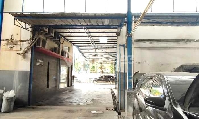Good Warehouse Position Hook Strategic Area in Tanjung Duren West Jakarta
