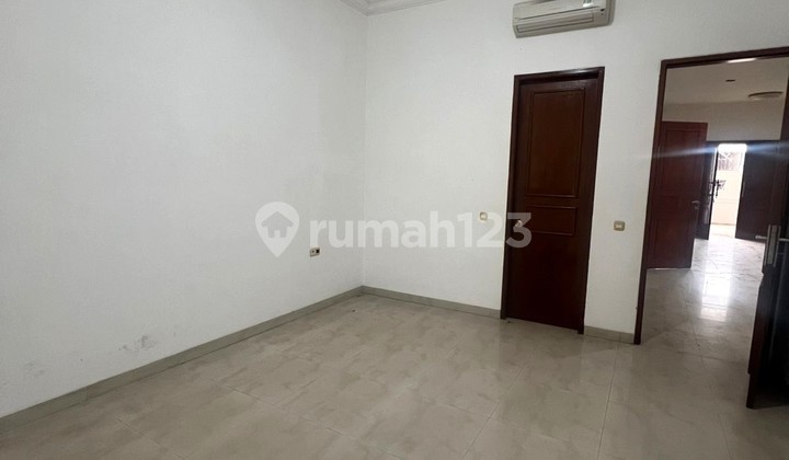 Nice House strategic access in South Meruya. 2