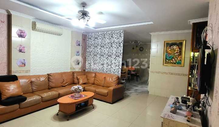Hunian Modern Semi Furnished di Taman Palem - Lokasi Strategis & Nyaman 2