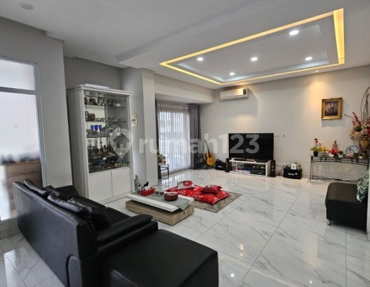 Rumah Cantik Di Greenlake City Cluster Amerika Latin Boulevard 1