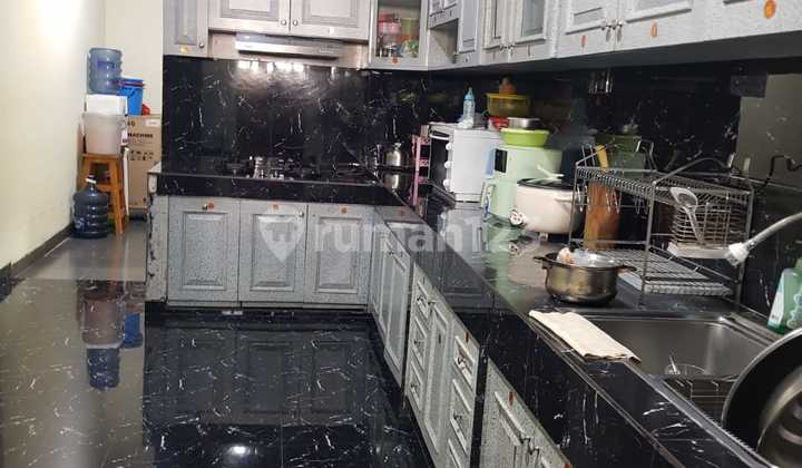 Nego Jual Cepat Rumah 2 Lantai Siap Huni sudah SHM di Taman Villa Meruya, Meruya Selatan 2