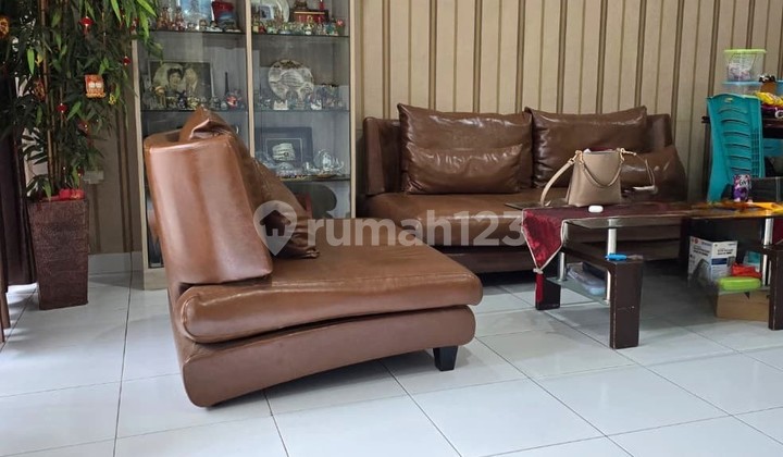 Good House 4 Bedrooms Strategic Area in Poris Paradise Exclusive Cipondoh 2