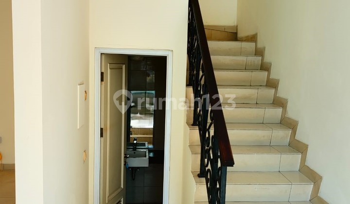 Rumah Hook Free AC 4 + Akses Strategis dekat TOL dan dekat Mall di Cluster Europe Green Lake City Rumah Hook Free AC 4 + Akses Strategis dekat TOL dan dekat Mall di Cluster Europe Green Lake City