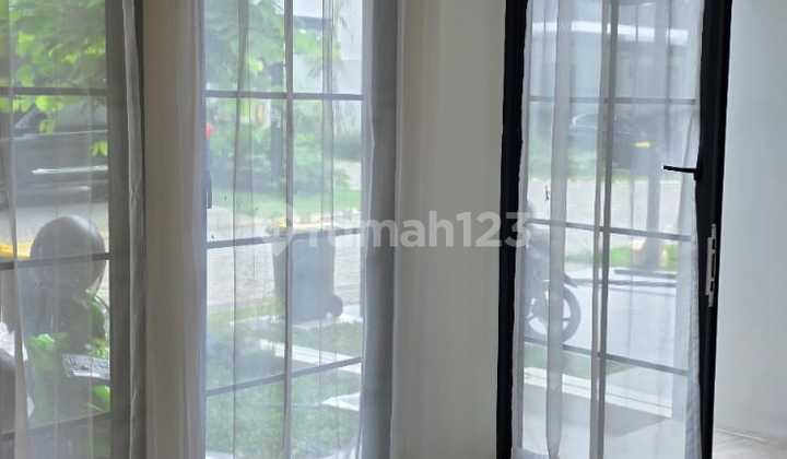 For Rent! Comfortable 3BR Residence in Citra Garden Bintaro with 24-Hour Security 2