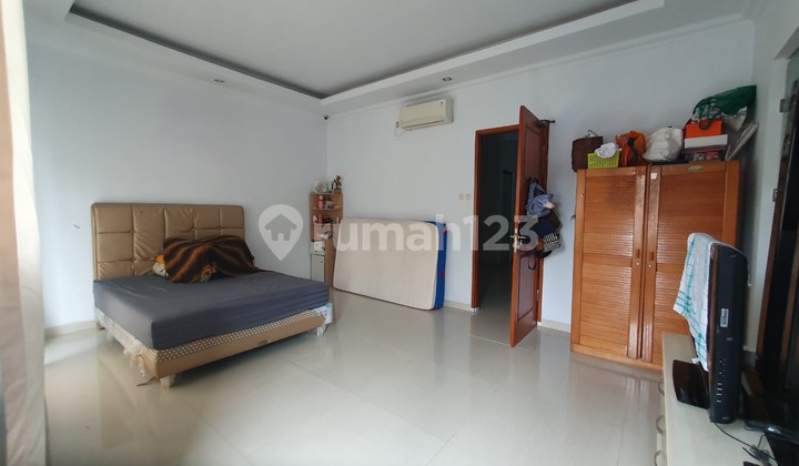 Rumah Bagus & Terawat di Poris Paradise Cipondoh – Harga Bisa Nego!