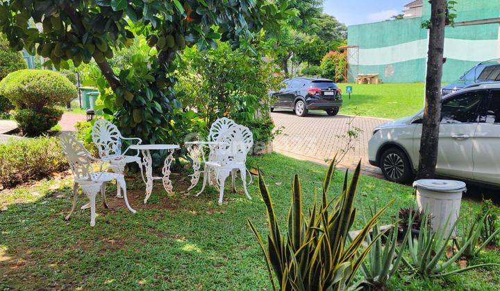 Rumah dengan Taman dan Luas di West Europe Green Lake City 1