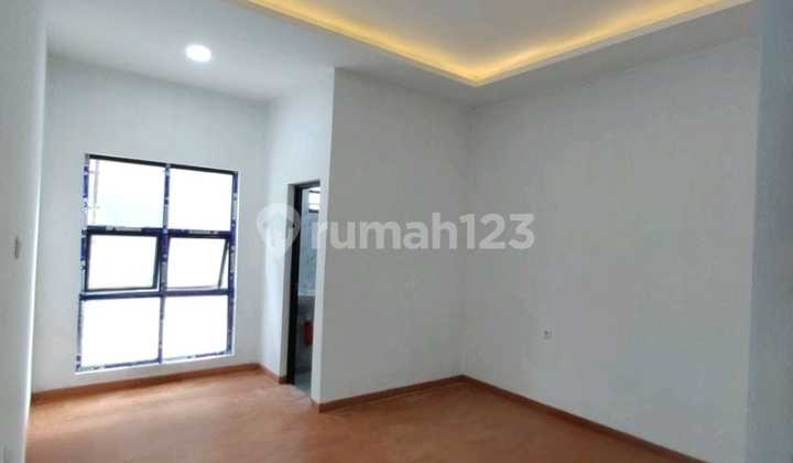 Ambil Sekarang! Rumah Bagus Free Kitchen Set di Meruya Utara