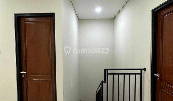 Rumah Super Luas dan Bersih di Duri Kosambi 2
