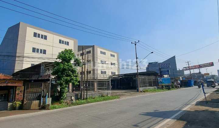 Siapa Cepat Dapat! Gudang Kantor dan Bengkel jadi satu, Luas, Ada Halaman Belakang, Lokasi Strategis Pinggir Jalan Raya di Curug Kab Tangerang
