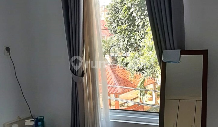 Negotiable! 3-Story West-Facing House Ready to Occupy in Citra 2 Ext Kalideres 2