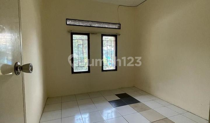 Nego Sampai Deal Rumah sudah SHM Semi Furnished di BSD Nego Sampai Deal Rumah sudah SHM Semi Furnished di BSD