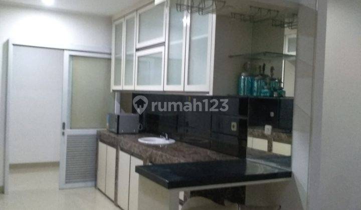 Disewakan rumah cantik fully furnished di bintaro jaya sektor 9. 2