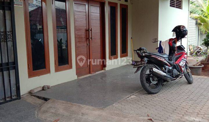 Dijual rumah bagus di jati padang. Lokasi sangat bagus.  2