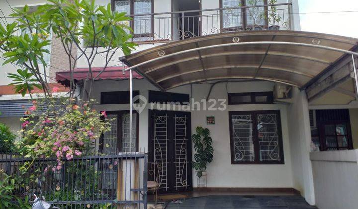 Jual cepat rumah di Bintaro jaya Sektor 5. Dekat kampus stan 2