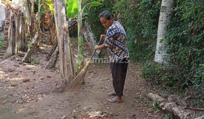 Jual cepat hitung tanah . Bagus buat Rumah Sakit. Jual diatas njop sedikit.  2