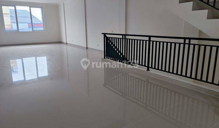 Asli bagus!! Ruko baru di karang tengah jln. Raden saleh Boulevard UK 5x29m2 3 lantai tangerang 9
