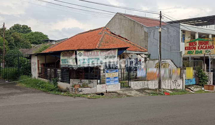 Tanah Bonus Rumah Lama di Lokasi Usaha Sangat Strategis Bintaro, JakSel Tanah Bonus Rumah Lama di Lokasi Usaha Sangat Strategis Bintaro, JakSel