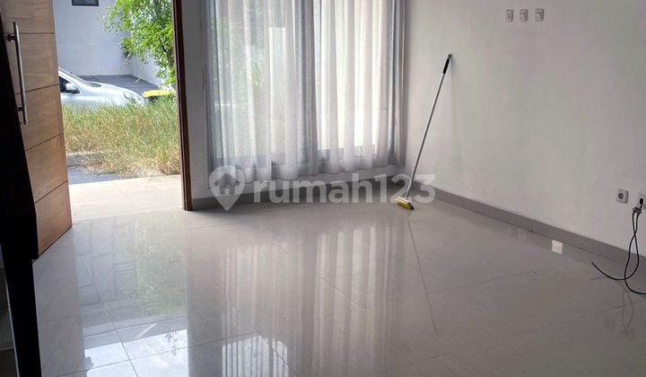 Modern Minimalist House Located in Legoso 2