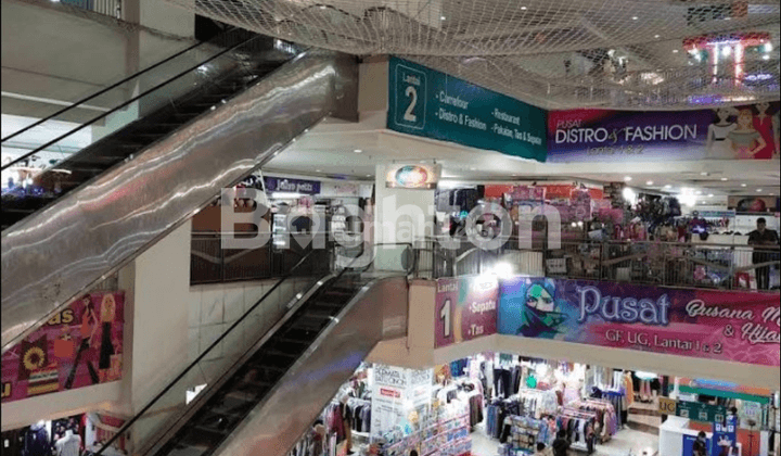 2 Kios Usaha Gandeng Lokasi Distrik Bisnis Retail Blok M Square 2