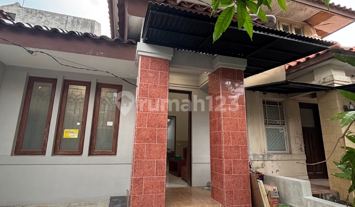 Rumah Super Siap Pakai Taman Parahyangan Lokasi Karawaci