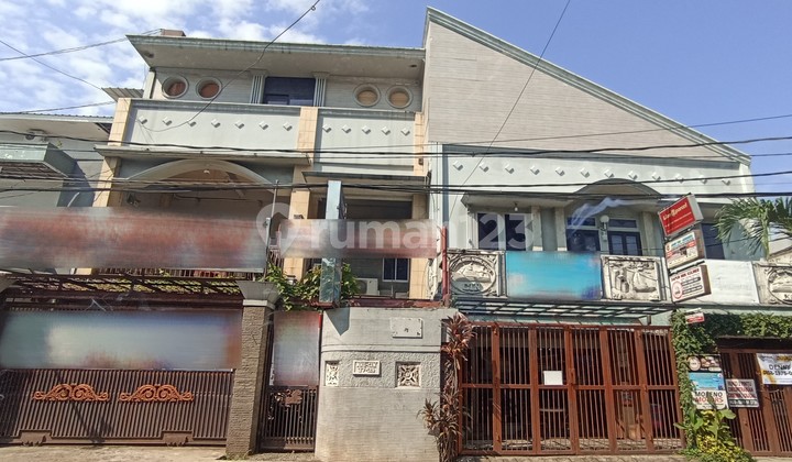 Ruang Usaha & Kos Lokasi Strategis Cirende