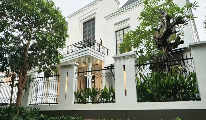 Pondok Indah, Rumah Baru Gaya Modern Sangat Nyaman Lingkungan Tenang