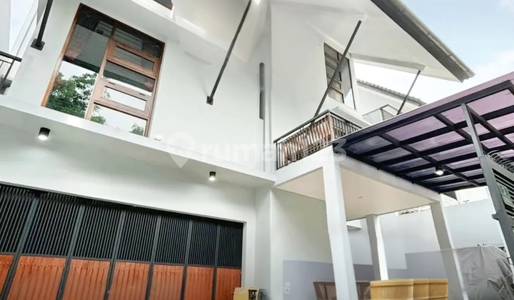 Cilandak Belakang Citos Rumah Modern 3lantai Siap Huni