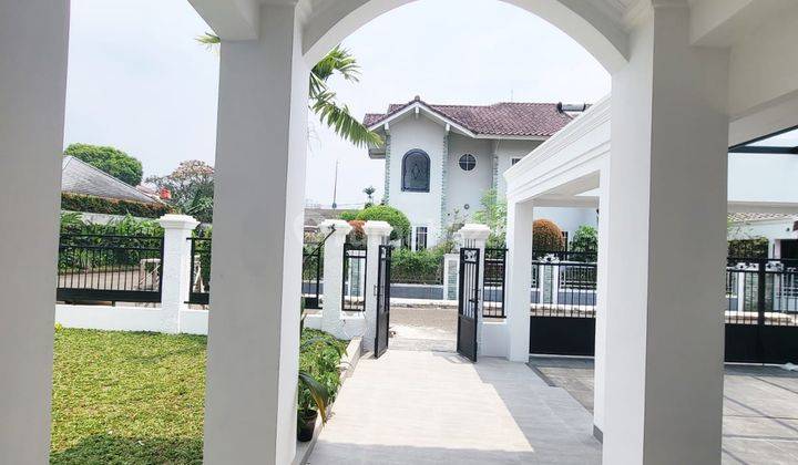 Rumah Baru Bergaya Scandinavian Dlm Komplek di Lebak Bulus , Jakarta Selatan